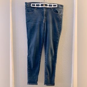 American Eagle super stretch, dark blue denim jeggings, size 12